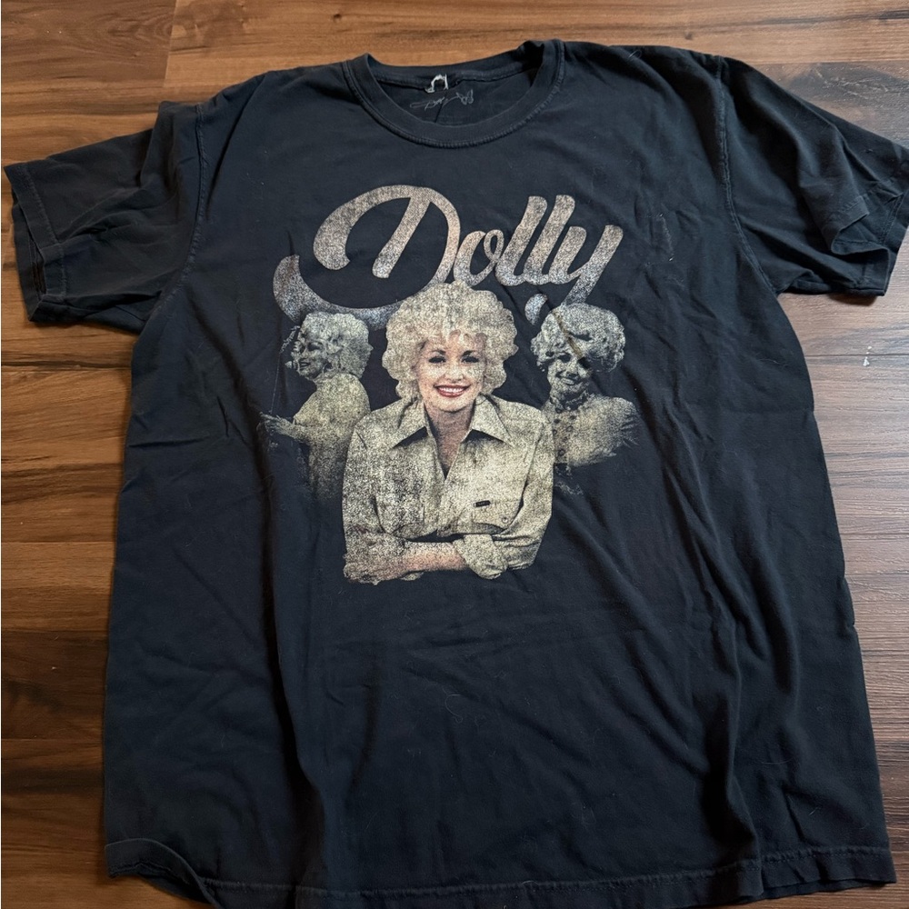 Dolly Parton graphic tee
